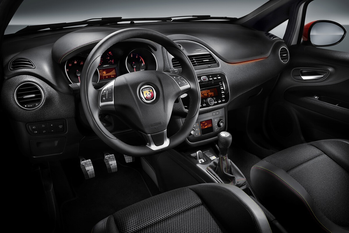Abarth Punto Evo 1.4 MultiAir 163 PS manual  (2010-2013)