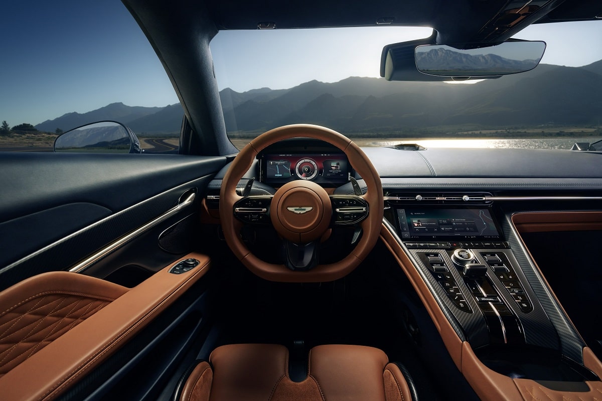 Aston Martin DB12 2026