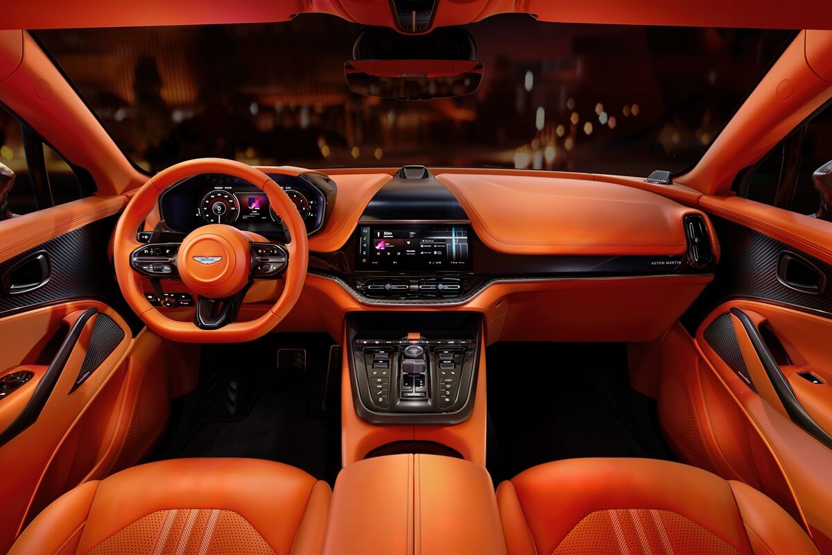 Aston Martin DBX 2026