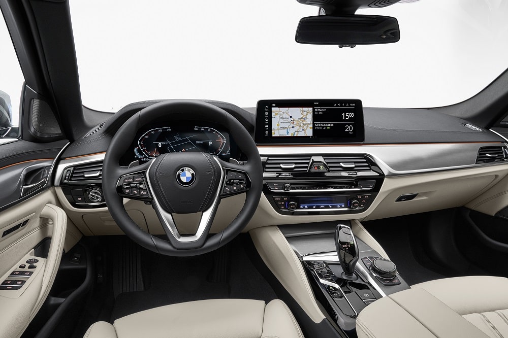 BMW 5 Series Touring 530i 252 PS   (2020-2024)
