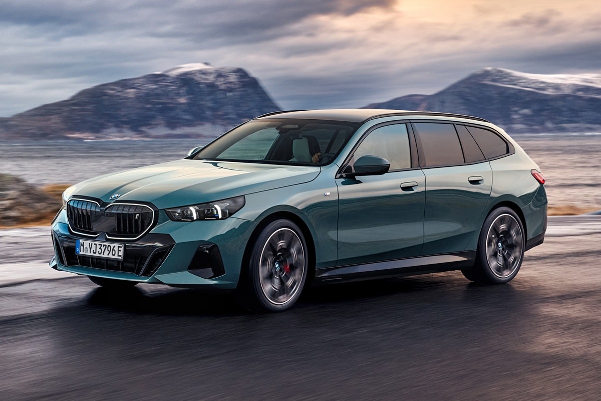 BMW 5 Series Touring 2026