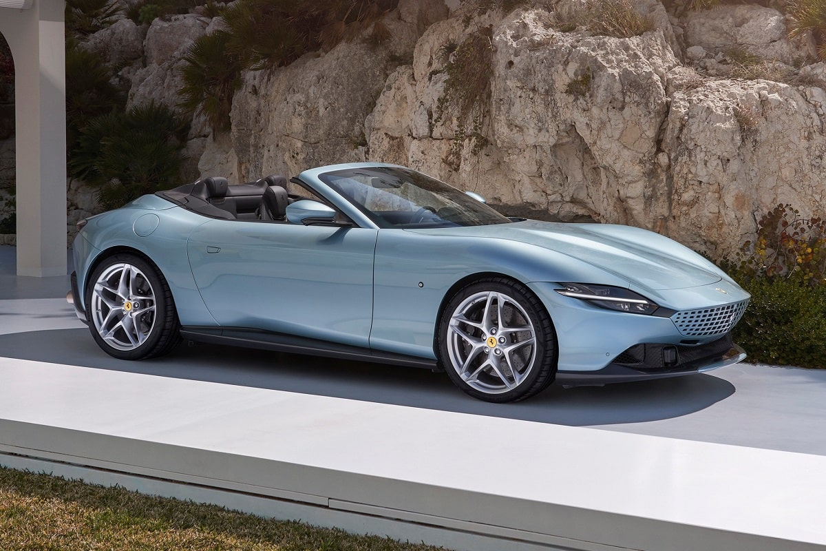 Ferrari Roma Spider 2026
