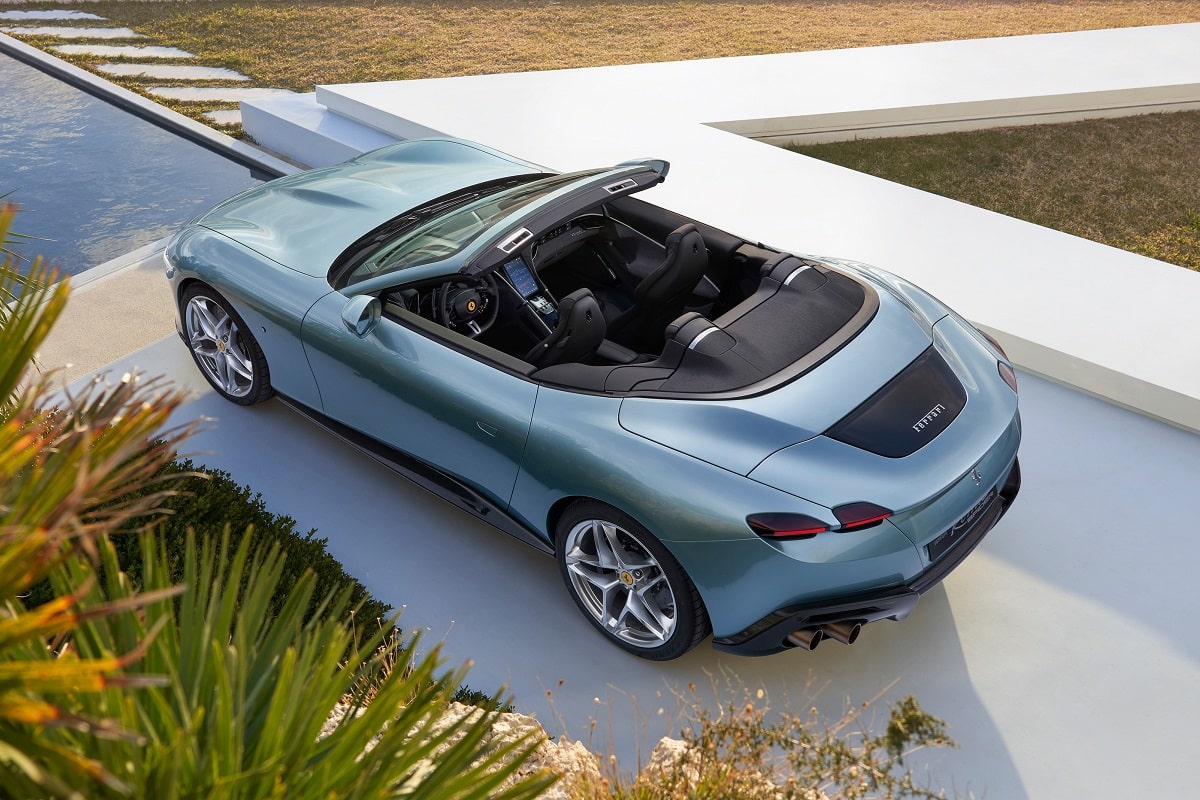 Ferrari Roma Spider 2026