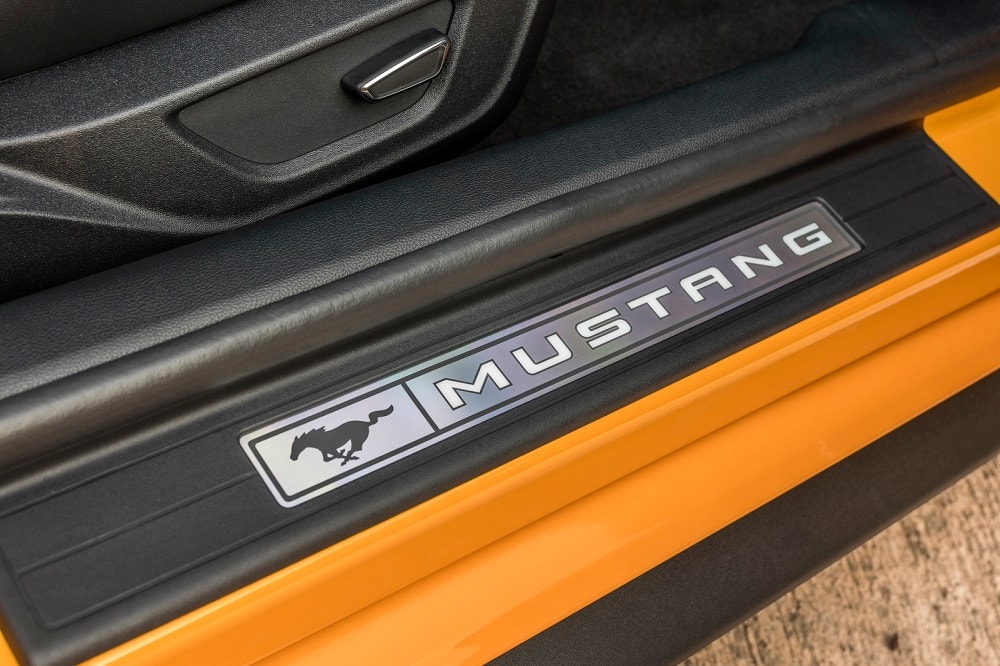 Ford Mustang Cabrio 2.3 viercilinder 290 PS manual  (2018-2024)