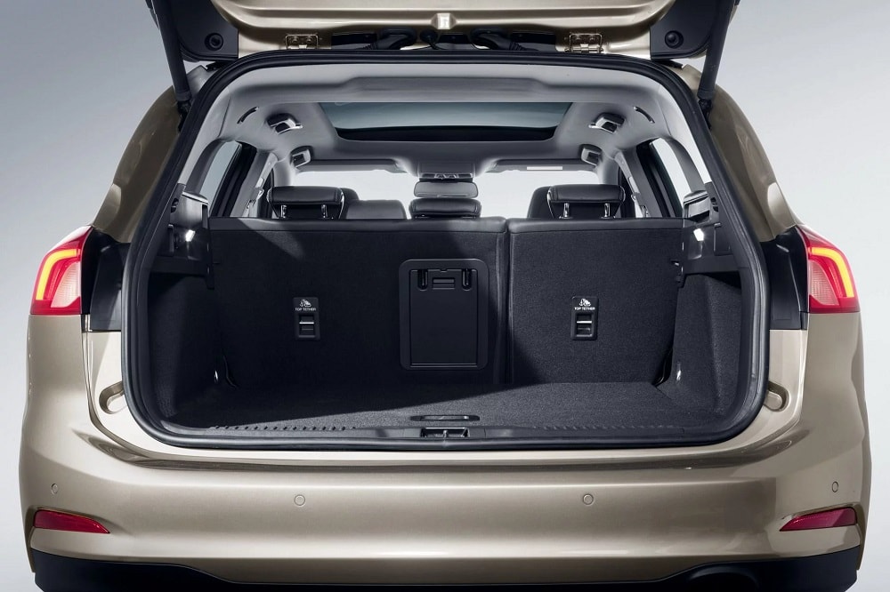 Ford Focus Clipper 2.0 EcoBlue 150 PS manual  (2018-2021)