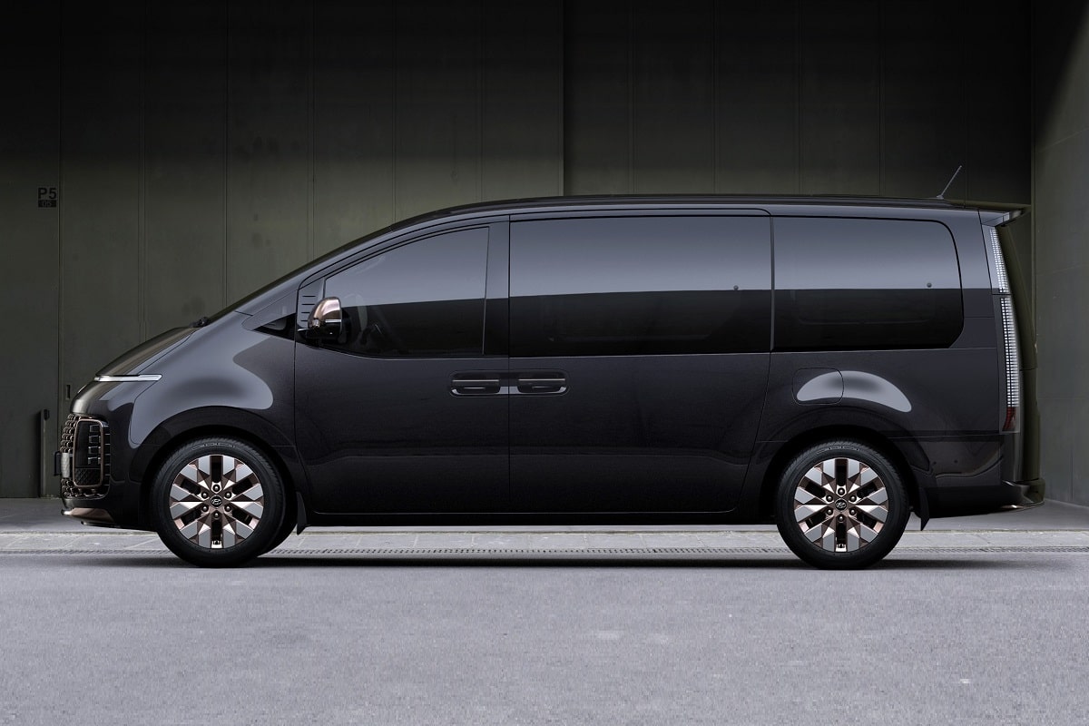 Hyundai Staria 2026
