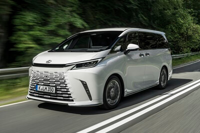 Lexus LM 2026