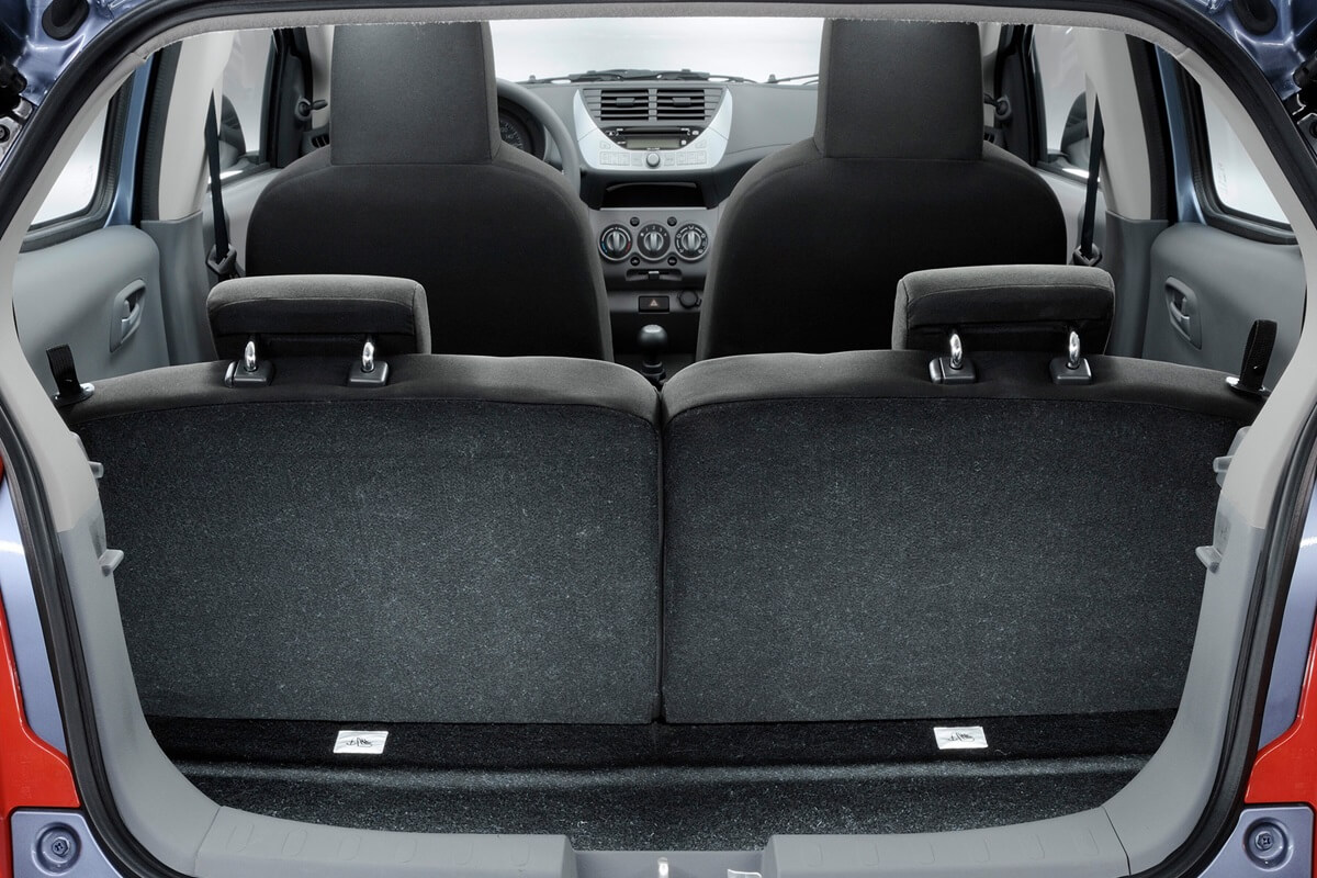 Nissan Pixo 1.0 68 PS   (2009-2013)