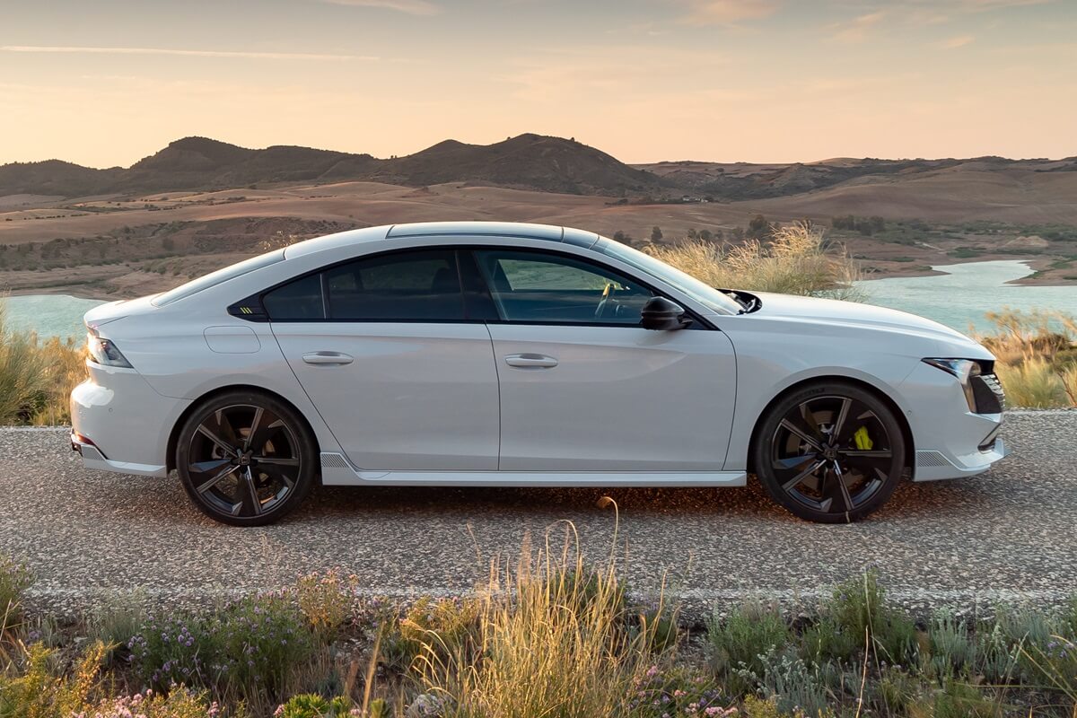 Peugeot 508 PSE Hybrid 360 PS  AWD 2026