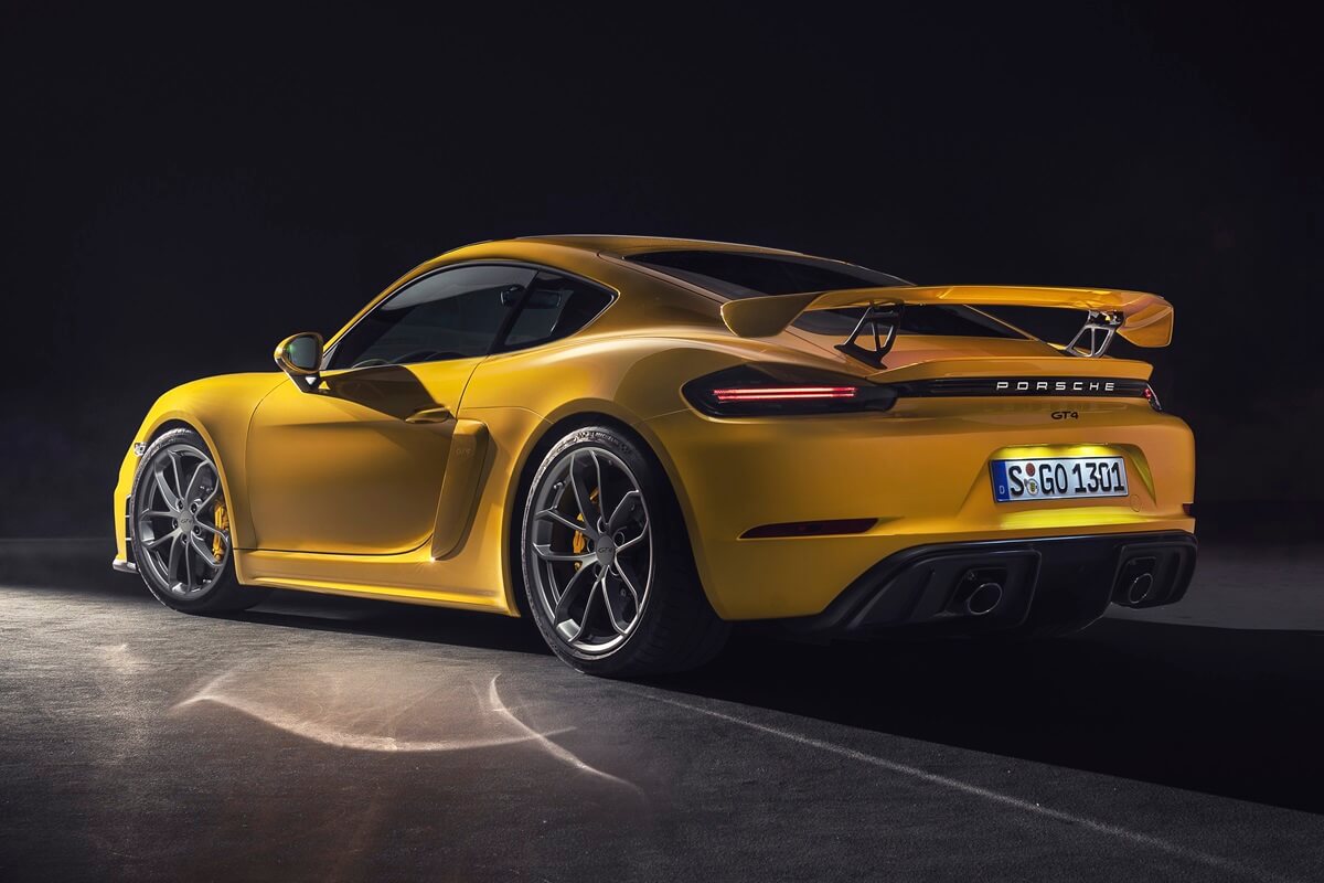 Porsche 718 Cayman GT4 420 PS manual  2026