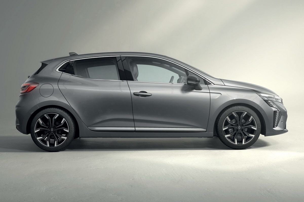 Renault Clio 2023-2025