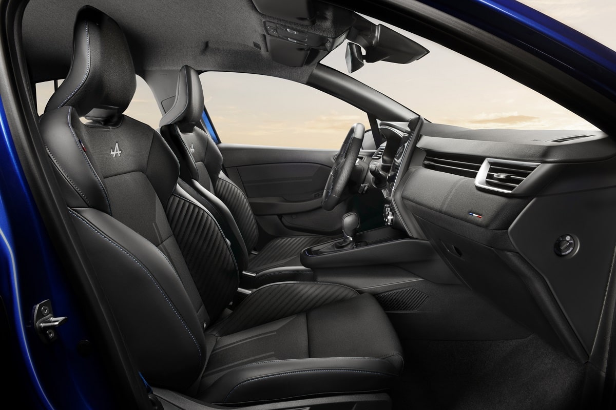 Renault Clio Blue dCi 100 100 PS manual  (2023-2025)