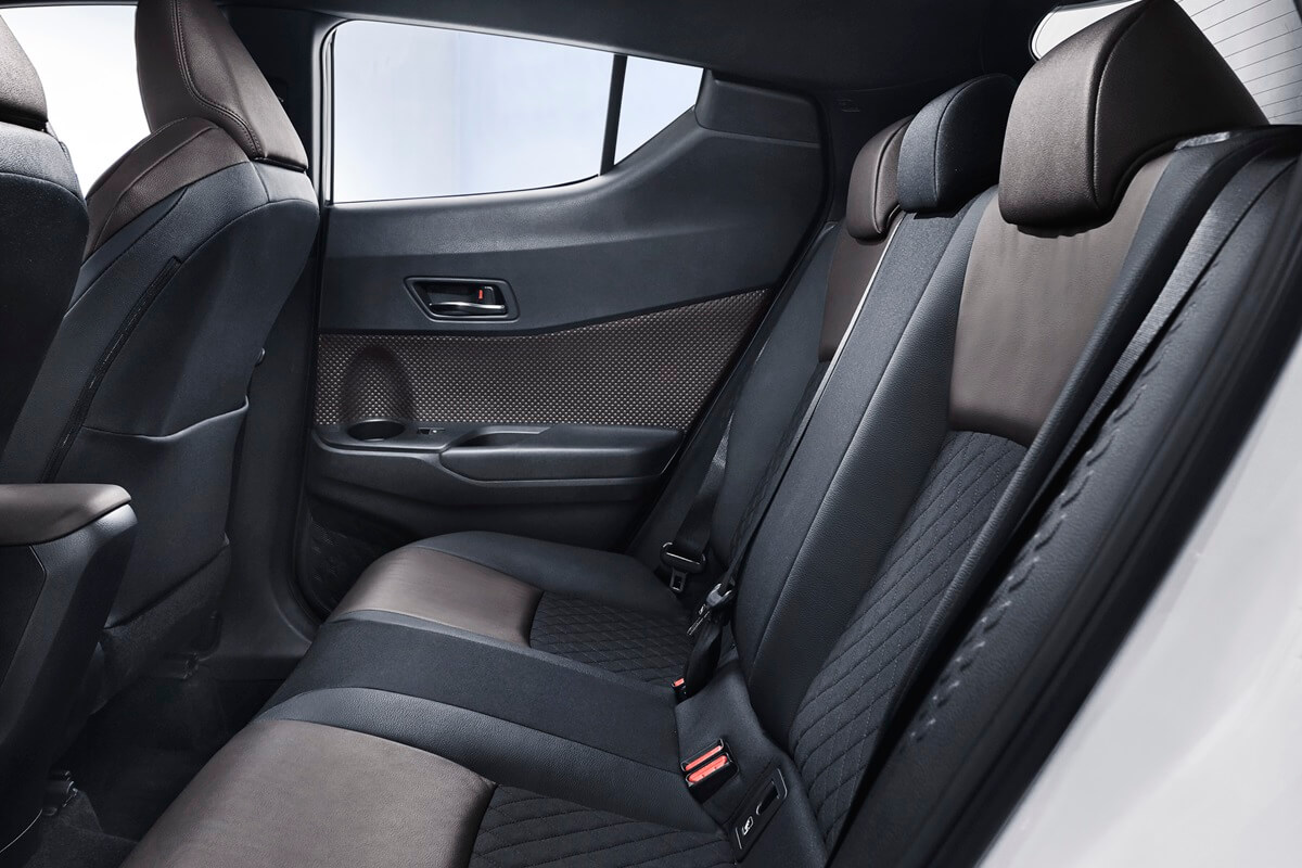 Toyota C-HR 1.2T 116 PS manual  (2016-2019)