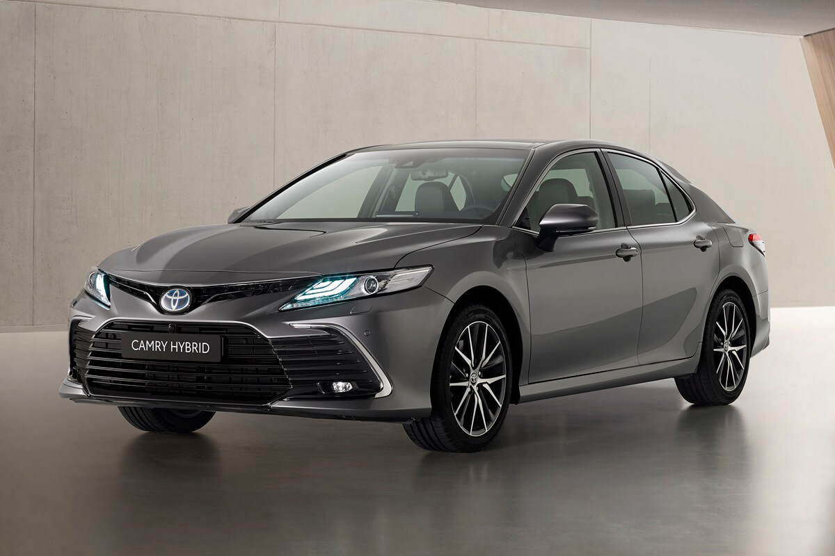 Toyota Camry 2021-2024
