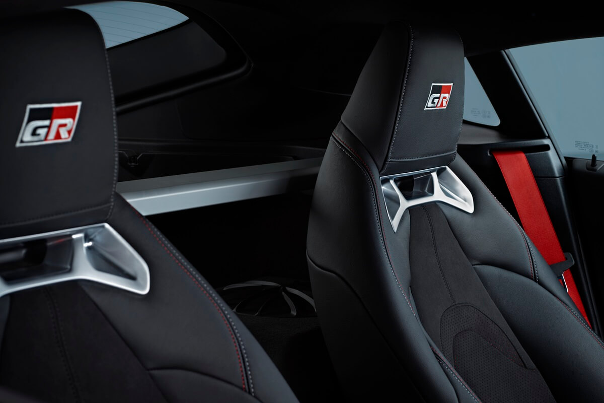 Toyota Supra Lightweight EVO 340 PS manual  2026