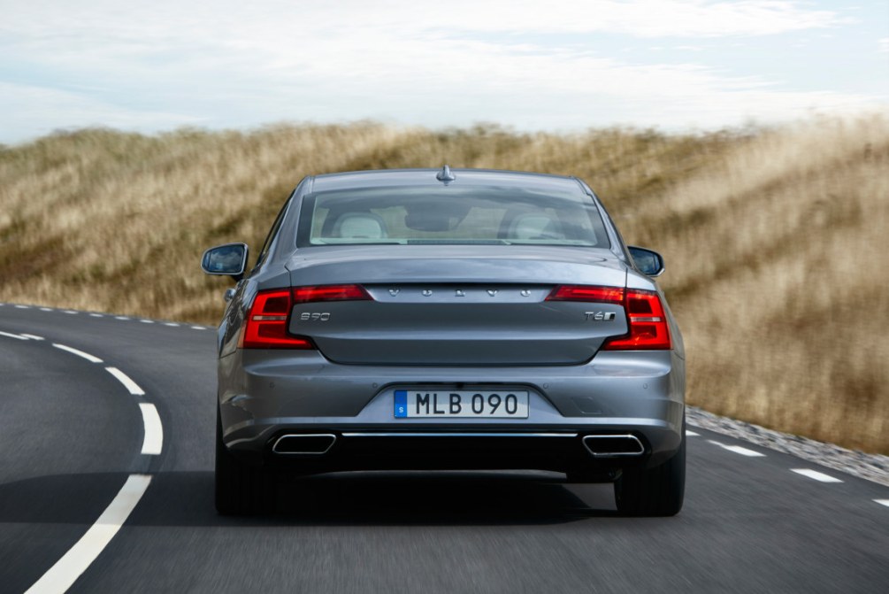 Volvo S90 2026